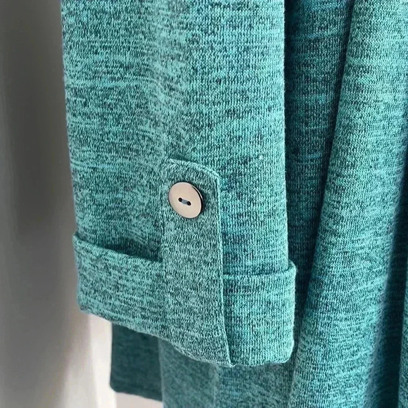 NY Collection Sweater With Attached Face Covering​​ - Picture 5 of 16